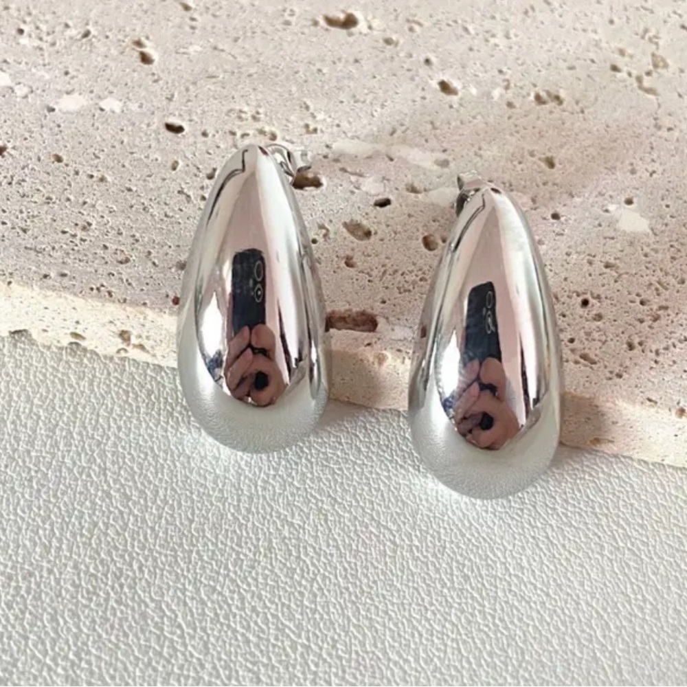Elegant Silver-Tone Water Drop Stud Earrings
